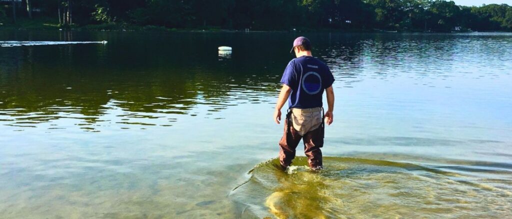 SOLitude aquatic expert in clear lake - ecosystem restoration