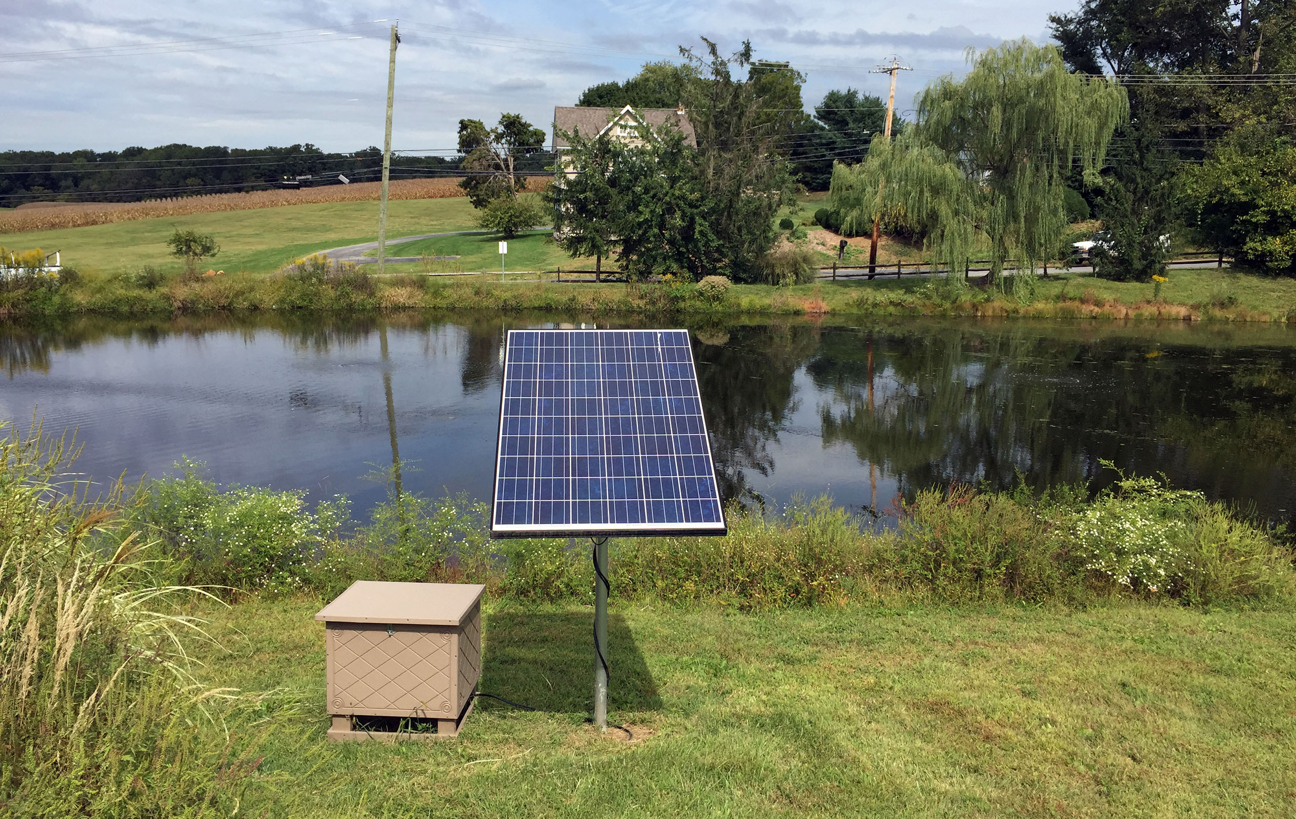 solar lake and pond aeration system