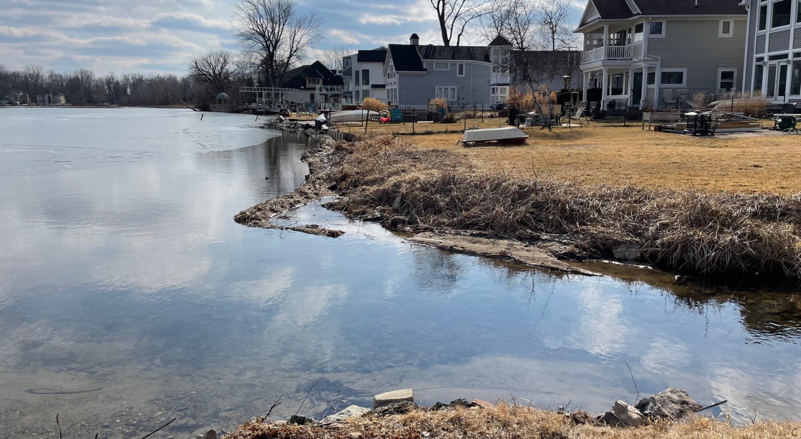 shoreline-erosion-damage