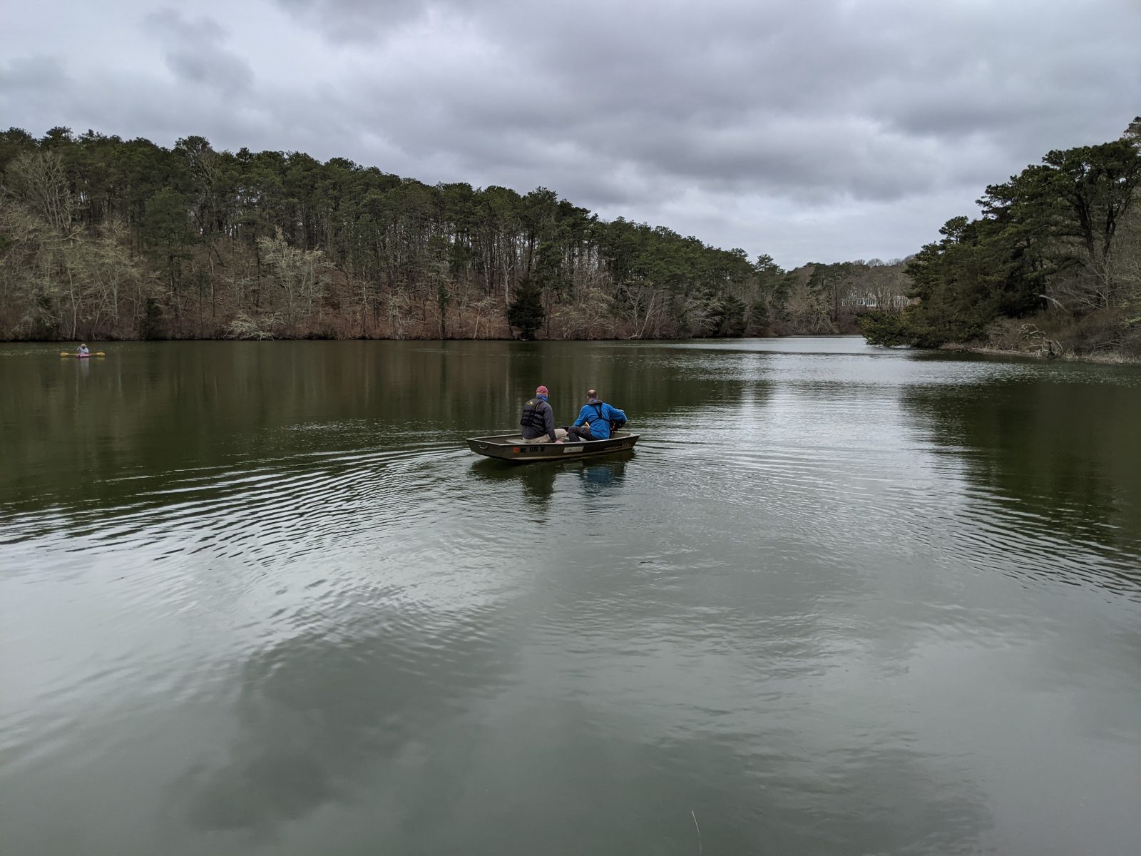 Lowering system into the water