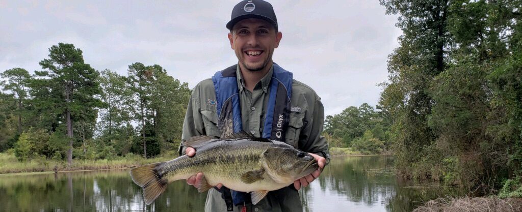 8lbs6oz-largemouth-Bass-big-fish-photo-contest-dylan-quack-fisheries-management-trophy-fishery-texas-team-fisheries-management-banner