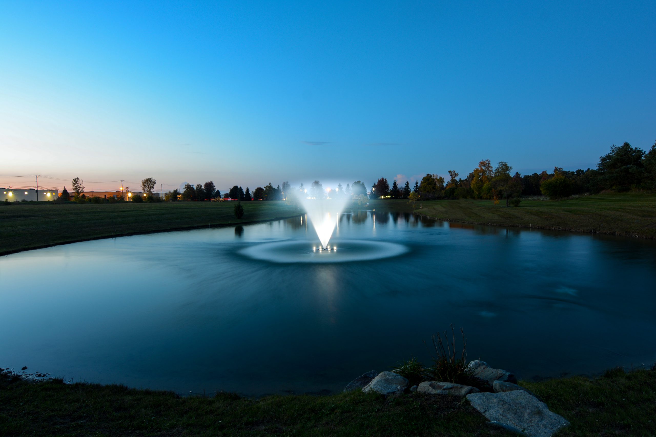 Fountain1 airmax product vendor partner - floating fountains and aeration systems at solitude lake management - improve pond water quality