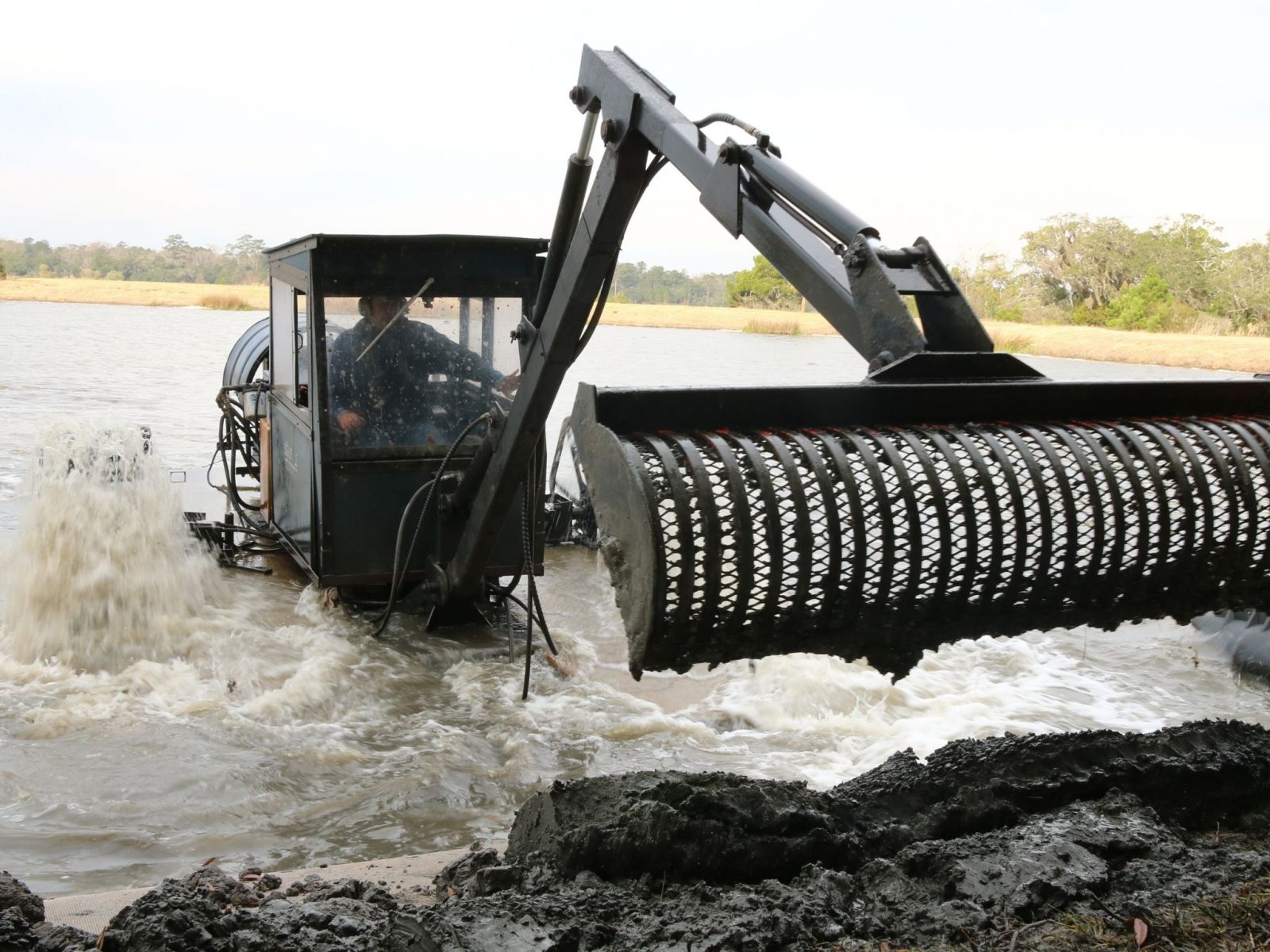 Hydro-Raking & Lake Dredging Services