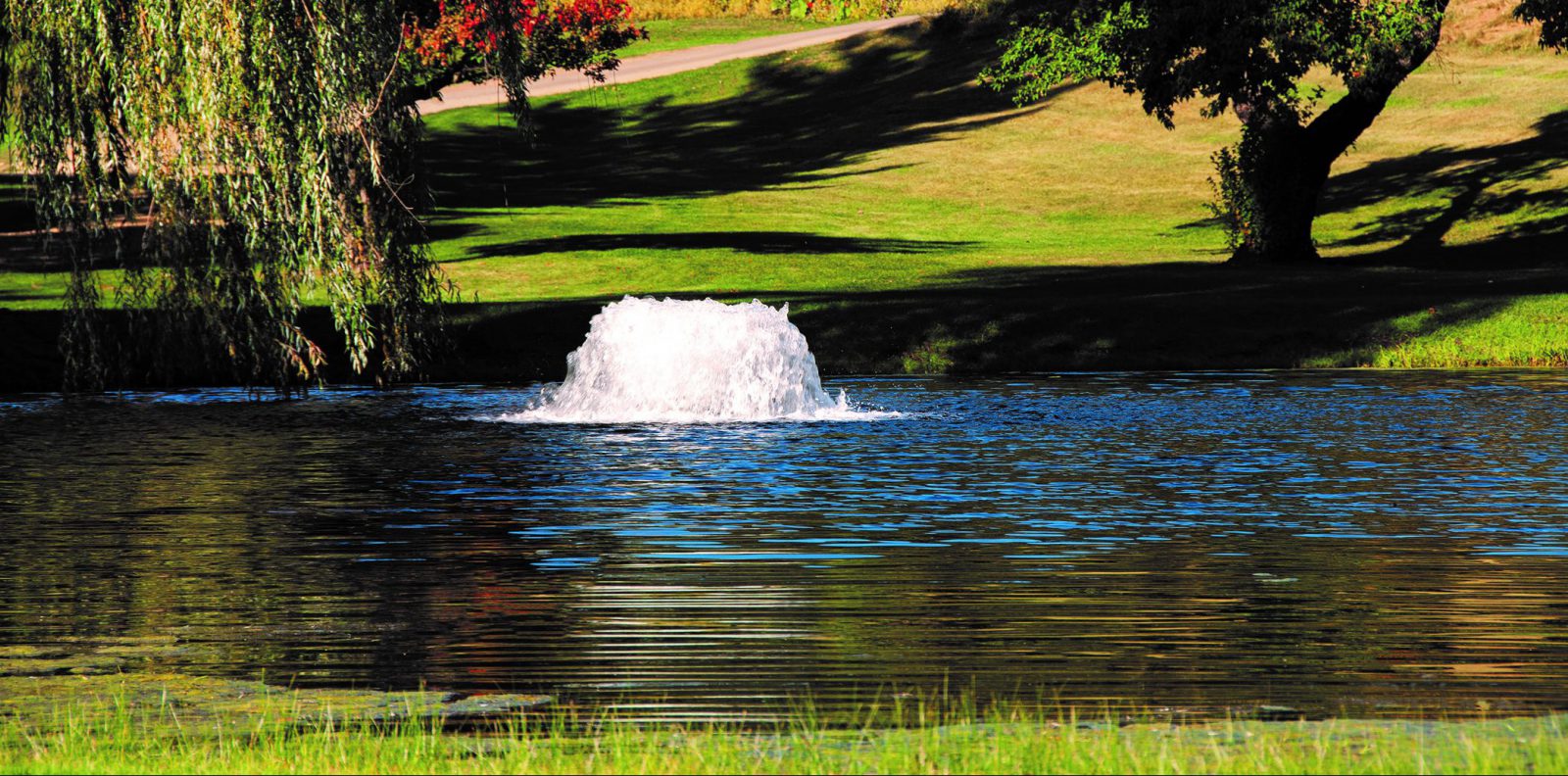 Kasco-Surface-Aerator-2HP- - fountains and aeration services at solitude lake management - vendor partners