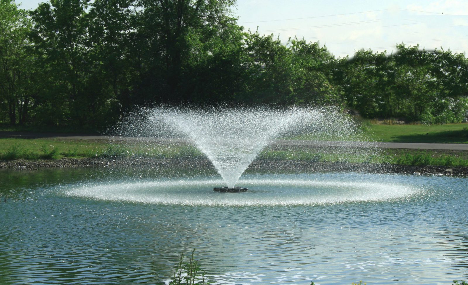 Kasco-VFX-8400 - - fountains and aeration services at solitude lake management - vendor partners