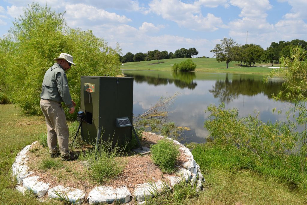 family fishing - pond fishing - lake fishing - hobby fishing - trophy fishery - fish services - fish stocking - electrofishing - fish feeders - fish prey - grow big fish - bass fishing - pond liming 3