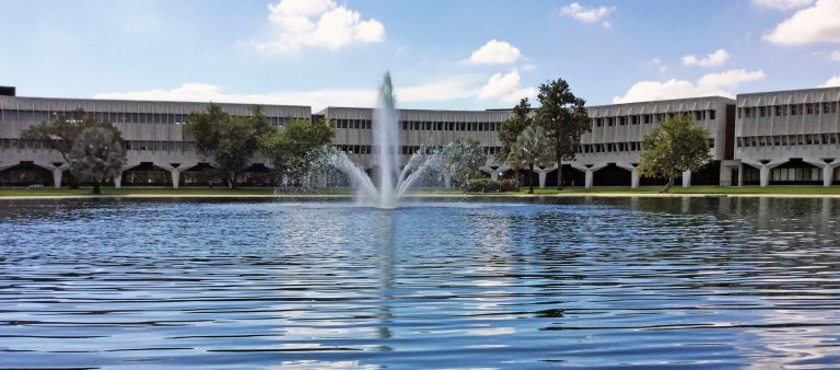 commerical and college scenic lake fountain installation - pond fountain