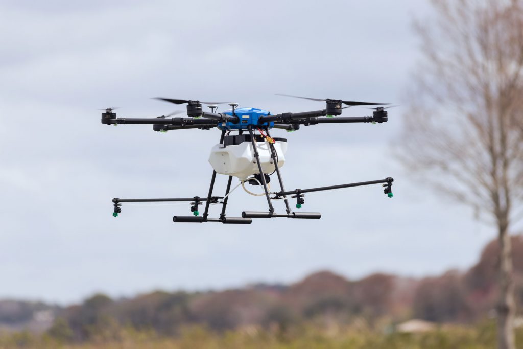 drone-technology-aquatic-weed-treatment