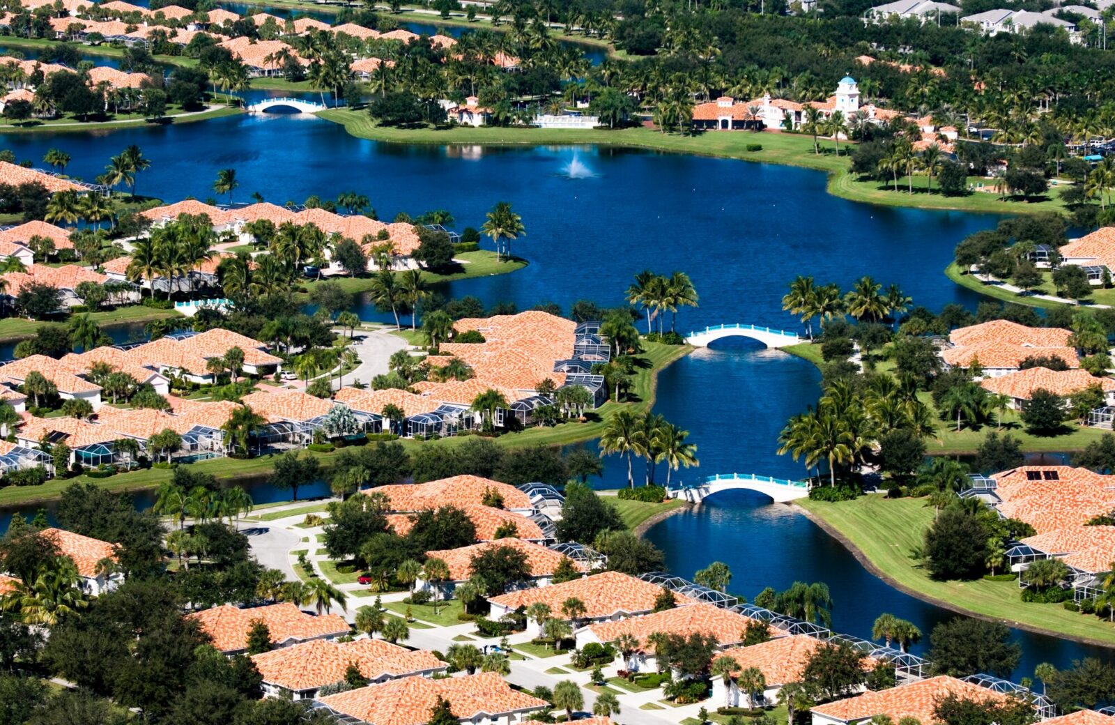 Pond Aerator vs. Fountain: Which Improves Water Quality Best?