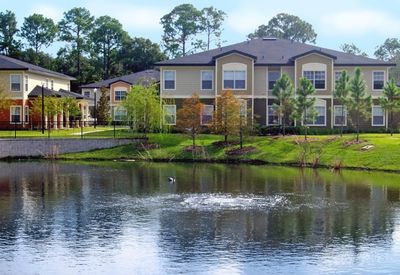 submersed aeration boil in an apartment community lake